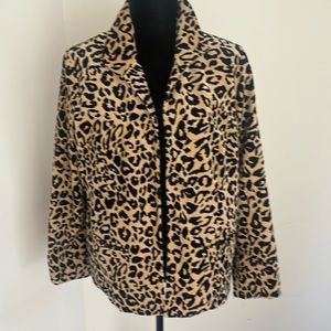 Looking for the jacket to add a little polish, this is the one!